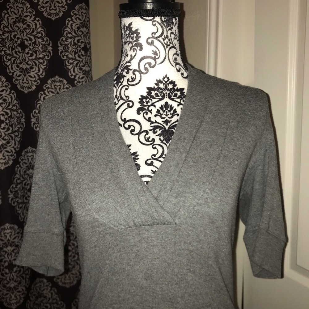Express gray Vneck knit top lightly rubbed
